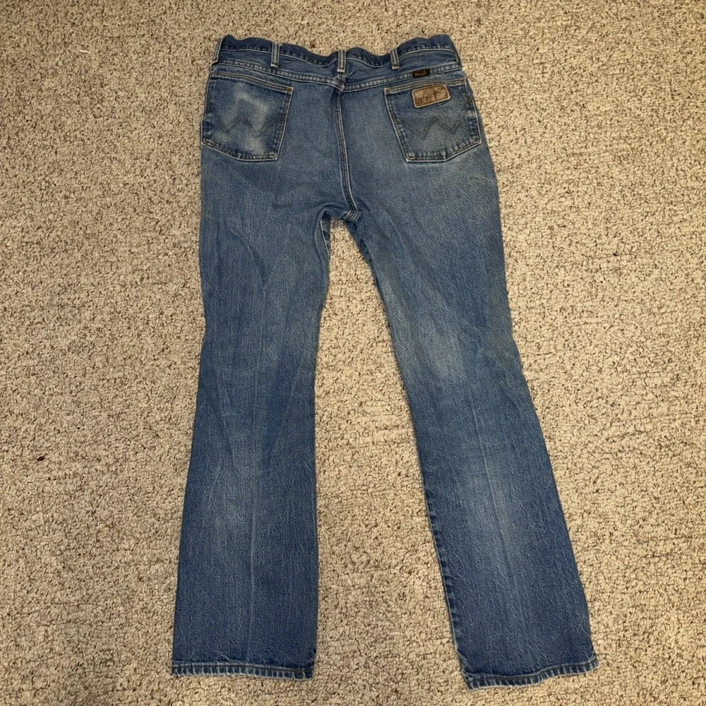 Vintage Wrangler Blue Jeans 38x33